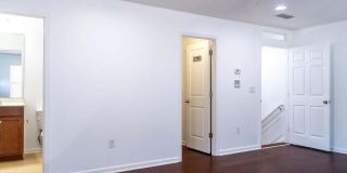 164 WOODFIELD Lane Gallery 23