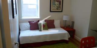 Nice 3 bed in Brookline Gallery 8