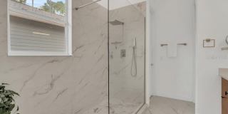 11 N FOREST AVENUE Gallery 18