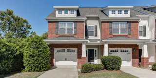 3BR 2.5BA Townhome in Pennington Square ~ Minutes to Fort Jackson, the VA hospital, USC Medical School, and I-77! Gallery 1