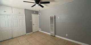 Charming West Lancaster Duplex Gallery 13