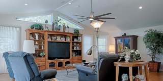 Spectacular Fully Furnished SEASONAL Home with Golf Course views and pool* Gallery 5