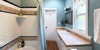 346 North Grand Street Gallery 9