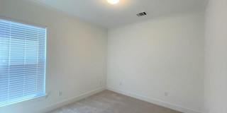 3 Bedroom With a Bonus Room In Central School District! Gallery 13