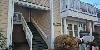 Charming 1 Bed 1 Bath Condo In Convenient Heatherlea Charming 1 Bed 1 Bath Condo In Convenient Heatherlea Gallery 1