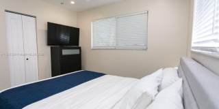 1120 N 13th Terrace Gallery 14