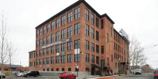 Oak Knitting Mill Apartments – Franklin Square Available Gallery 24