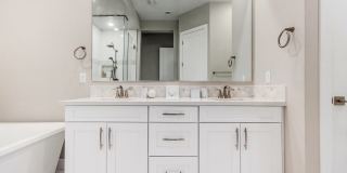 1882 N 140th Dr, Goodyear - Gorgeous Townhome in Gated Community Gallery 20