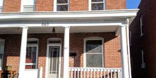 Charming Historic townhouse in downtown Frederick available mid June! Gallery 3