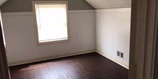 Nice 3 bedroom one bath in the southend Gallery 13