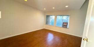 Scenic 4 Bedroom, 2.5 Bathroom Condo Gallery 4