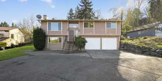 Charming 3BR House in Tukwila Gallery 1