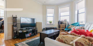 Beautifully renovated 3 bedroom unit in Allston! Gallery 6