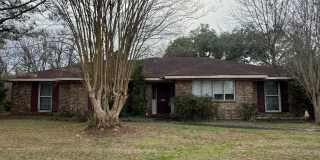 Large FOUR bedroom in Brentwood Gallery 1