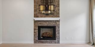 4 Bedroom Pet Friendly Home For Rent with Club House, Comm. Pool, & Comm Gym Access! Gallery 9