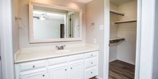 Available July 1st: Spacious 3 Bed, 2 Bath Ready for You! Gallery 14