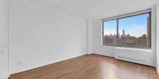 270 W 17TH Street Gallery 8