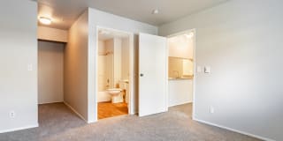 Pine Ridge Apartment Homes Gallery 27