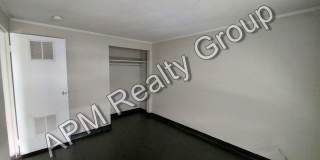 Renovated two bedroom near Harden Street - 50% off! Gallery 3