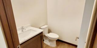 3 Bed 2.5 Bath Townhome! Gallery 16