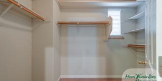 Move in Ready! Apply Now to Schedule Viewing. Move in Ready! Apply Now to Schedule Viewing. Gallery 25