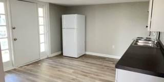 1109 E Kirby Ave Whim &amp; Proper, LLC) Gallery 8