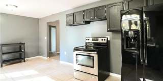 Adorable Home in Raytown! Gallery 14