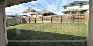 Beautiful 3-bedroom, 2-bathroom home with a 2-car garage now available for rent! Gallery 28