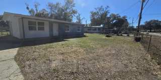 517 Chaseville St Gallery 1