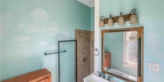 206 W 39th Street Gallery 20