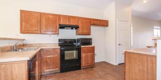 3 bed 2 bath Pronghorn Ranch Home Gallery 5