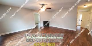 3 Bedroom 2 Bath Townhouse Gallery 4