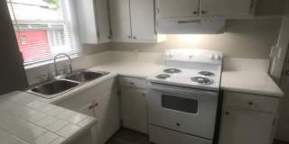 Hassle-Free Move-In — No Deposit + First Month Free! Three Bedroom Home Near Daffin Park Gallery 4