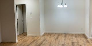 AVAILABLE NOW!! East side - 3 Bdrm, 1.5 Bath Gallery 18