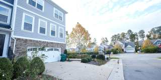Tenants Pay for Gas/Water/Electricity/Internet. Gallery 1