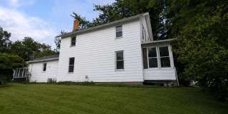 Spacious Davenport Home Near Central Davenport! Gallery 3