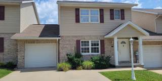 3 bedroom, 2.5 bath Townhome - Available 08/05/2026 Gallery 1