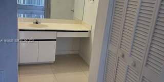 6767 Collins Avenue Gallery 23