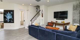 ** LUXURY MODERN ZEN RETREAT IN NAPLES PARK ** WALK TO THE BEACH **   4BR/4BA PRIVATE POOL & SPA FULLY REMODELED ** MERCATO **OFFERED FURNISHED SEASONALLY, WEEKLY OR ANNUALLY ** NO HOA PROCESS SO MOVE IN TODAY ** READY FOR A TENANT ** Gallery 35