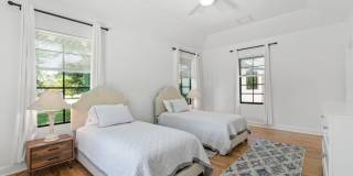 210 S Lake Drive Gallery 31