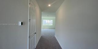 2133 SE Flanders Rd Gallery 7