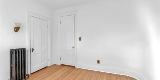 887 W Ferry Street Gallery 27