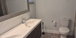 3 Bedroom, 2 Bathroom with nice yard, close Epic Universe, SeaWorld and Convention Center Gallery 10