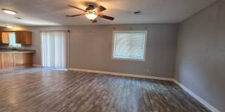 Gorgeous Corner lot Home for Rent! Gallery 31