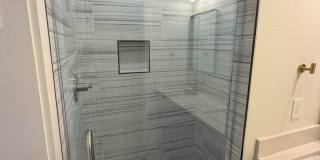 Clean like-new home for rent near the UofA Gallery 11