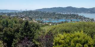 4BR/2.5BA 3,274sqft! STUNNING GG VIEWS!!! Yard! Spa! 4 Car Parking! Pet! PROGRESSIVE Gallery 15