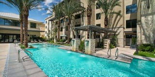 The Lincoln Scottsdale Gallery 15