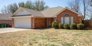 215 Linda Street Gallery 1