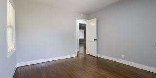 3 Bed | 1 Bath | Mid Town | $1400 Gallery 17
