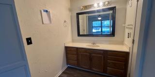 Union Schools-Peters Elementary, 4 bedroom, 2 bath, 2 car garage. Gallery 8